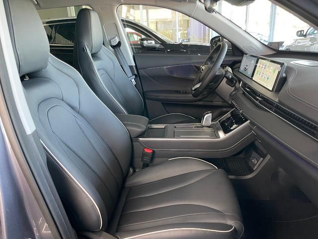 Ebro S400 1.5 DHE HEV Excellence CVT 155 kW (211 CV)