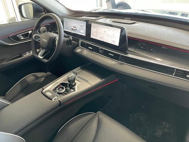 Ebro S700 1.6 TGDI Luxury 7 DCT 108 kW (147 CV)