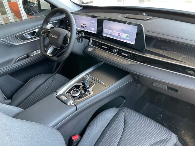 Ebro S700 1.6 TGDI Comfort DCT 108 kW (147 CV)