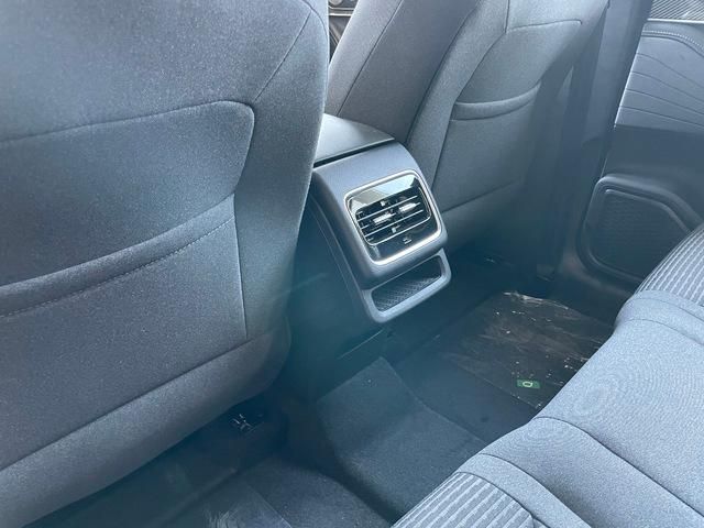 Ebro S700 1.6 TGDI Comfort DCT 108 kW (147 CV)