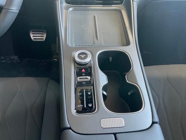 Ebro S800 1.6 TGDI Luxury DCT 108 kW (147 CV)