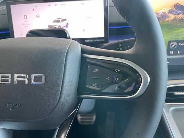 Ebro S800 1.6 TGDI Luxury DCT 108 kW (147 CV)