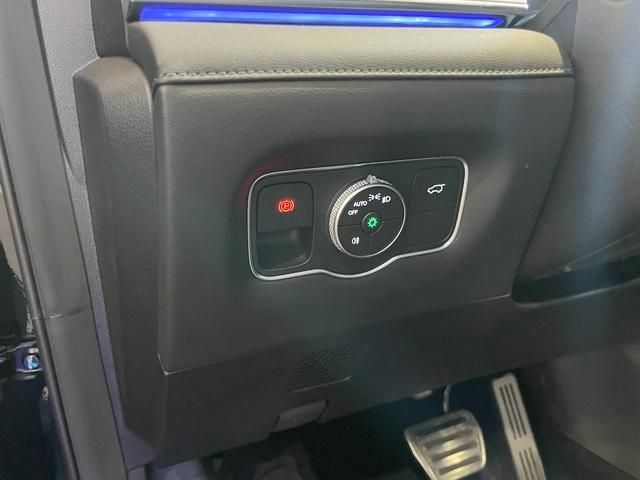 Ebro S800 1.6 TGDI Luxury DCT 108 kW (147 CV)