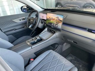 Ebro S800 1.6 TGDI Luxury DCT 108 kW (147 CV)