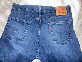 Pantalón vaquero Levis azul oscuro