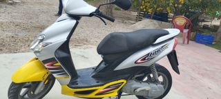 Yamaha Jog RR Plata y Amarillo
