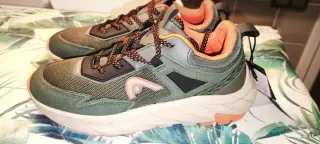 Deportivas montaña Head verdes y naranjas