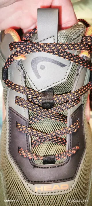 Deportivas montaña Head verdes y naranjas