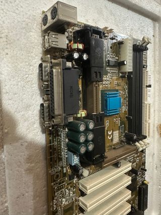 136- placa base antigua jetway j-7bxan slot 1