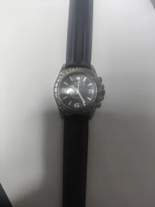 Reloj Negro y Gris