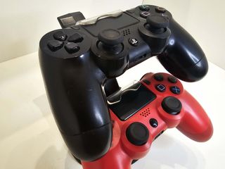 PS4 SLIM 1TB + 2 MANDOS + JUEGO "CALL OF DUTY 4"