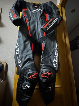 Mono Alpinestars Missile v2 Negro/Rojo nuevo