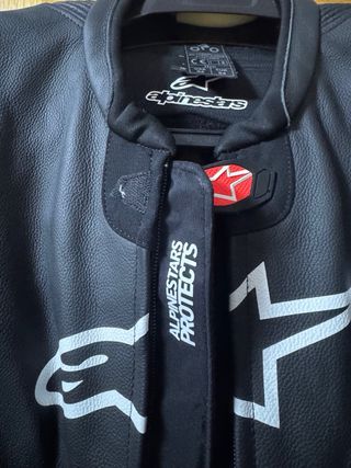 Mono Alpinestars Missile v2 Negro/Rojo nuevo