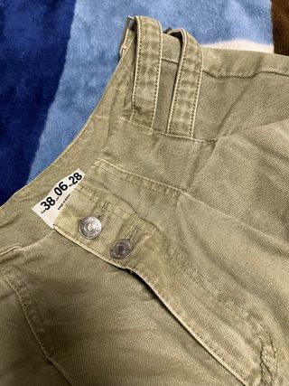 Pantalón tiro alto hebilla, verde militar