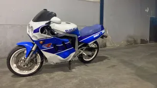 Suzuki GSXR 750
