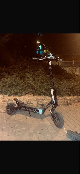 Patinete eléctrico Kukirin G2 súper tuneado