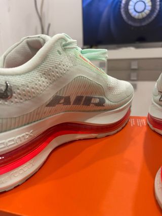 Nike Pegasus Premium Verde/Rojo