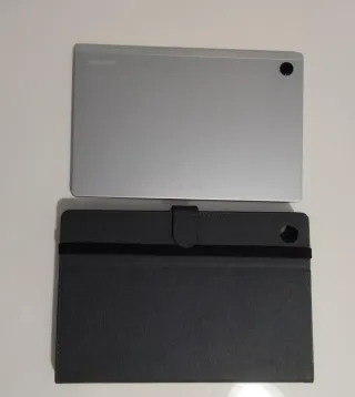 Samsung Galaxy Tab A8 Beige/Negro + Funda