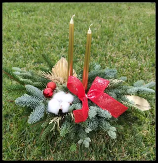 Centro de Mesa Navideño con Velas