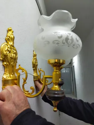 2 Applique da parete dorate in stile vintage