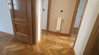 Acuchillado y barnizado de suelos de madera