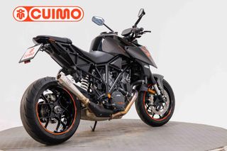 KTM 1290 SUPER DUKE R