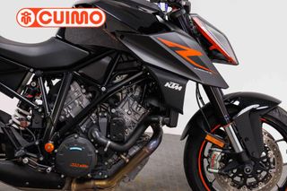 KTM 1290 SUPER DUKE R