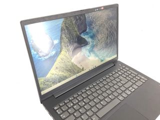 pc portatil lenovo 82tt