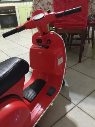 Vespa elettrica per bambino