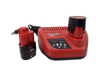 taladro a bateria milwaukee m12 fid2