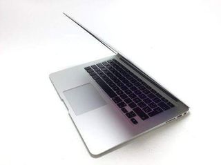 portatil apple apple macbook air core i5 1.8 13 (2017) (a1466)