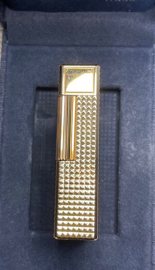 Encendedor S.T. Dupont Dorado