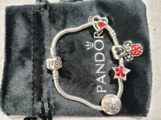 Pulsera Pandora con charms Disney