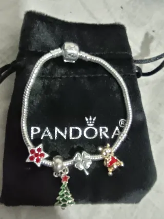 Pulsera Pandora con charms Disney