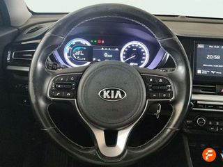 Kia Niro 1.6 GDi HEV 104kW (141CV) Concept