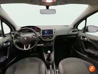 Peugeot 208 5P STYLE 1.2L PureTech 60KW (82CV)