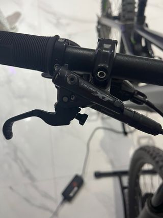 Bicicleta Eléctrica Cube