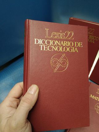 4 libros, MATEMÁTICAS. GRAMÁTICA. DICCIONARIO DE TECNOLOGÍA. ATLAS HISTÓRICO Lexis 22