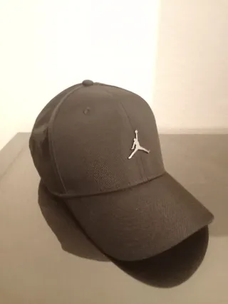 Gorra Jordan Rise M/L Negra