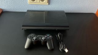 Consola PS3 Super Slim 500GB Negra+gran turismo 5