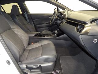 TOYOTA C-HR 1.8 125H Advance