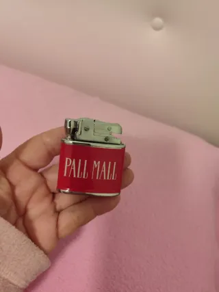 Mechero Pall Mall Rojo y Plateado