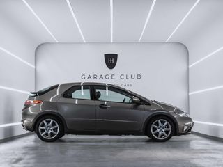 Honda Civic Civic 1.8 i-VTEC Sport