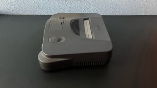 Nintendo 64 Gris con Mando Multicolor+ juego Zelda