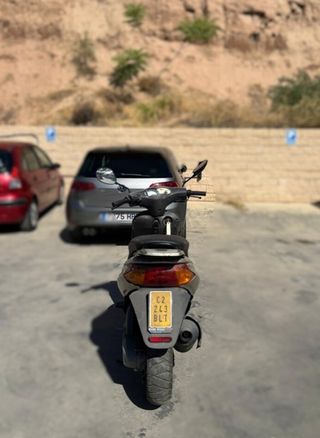 Caballete derbi atlantis 50 104887