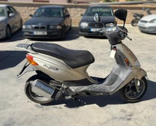 Caballete derbi atlantis 50 104887