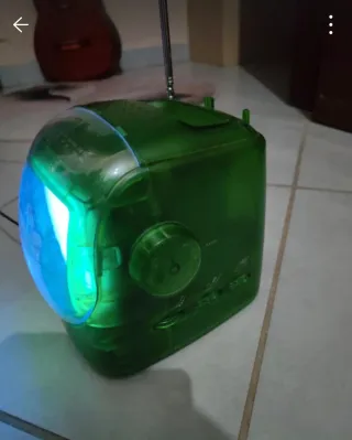 Mini TV Portatile Vintage Lenoir Verde