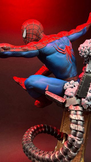 Figura Spiderman impresora en 3d pintada a mano.