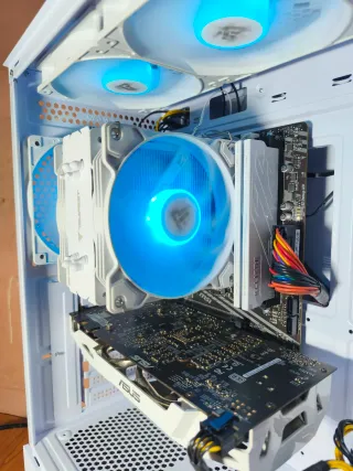 PC Gaming 1080p GTX 1070 8GB 16GB RAM ideal sports