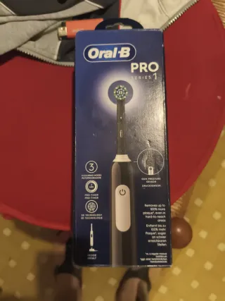 Spazzolino Elettrico Oral-B Pro Series 1